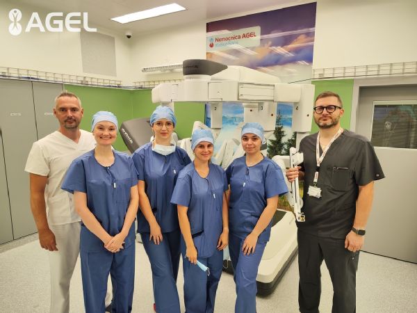 nke_studentky-na-sale_1