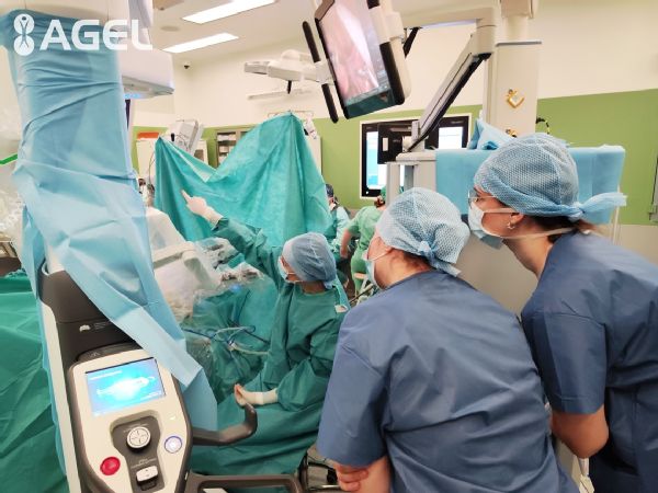 nke_studentky-na-sale_4