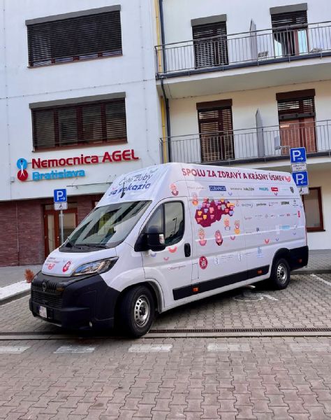 1 Spolu za krásny usmev_AGEL Clinic_VVVIA