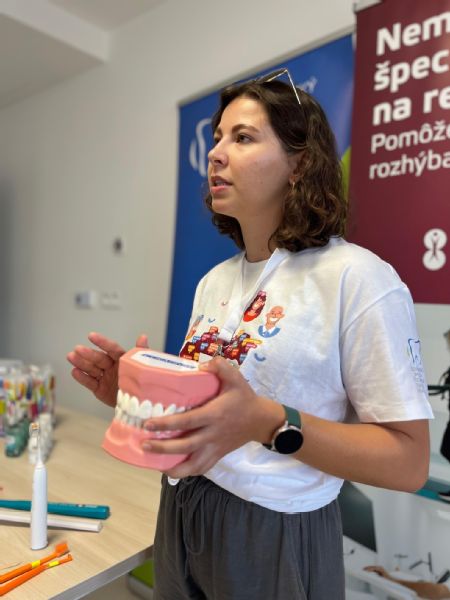 7 Spolu za krásny usmev_AGEL Clinic_VVVIA